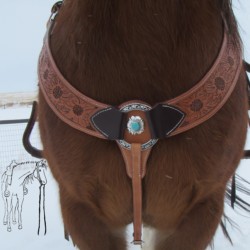 Classic breast collar.