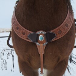 Classic breast collar.